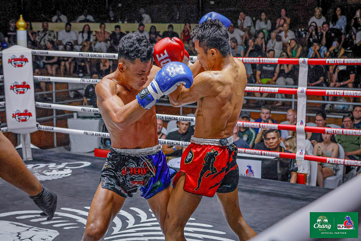 What Is Clinching in Muay Thai